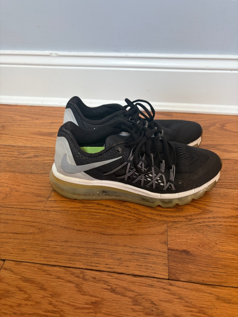 Women’s Nike sneakers 8